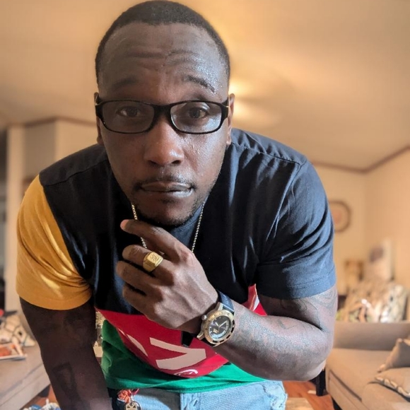 Meet your Posher, Jeremy - Picture 1 of 1